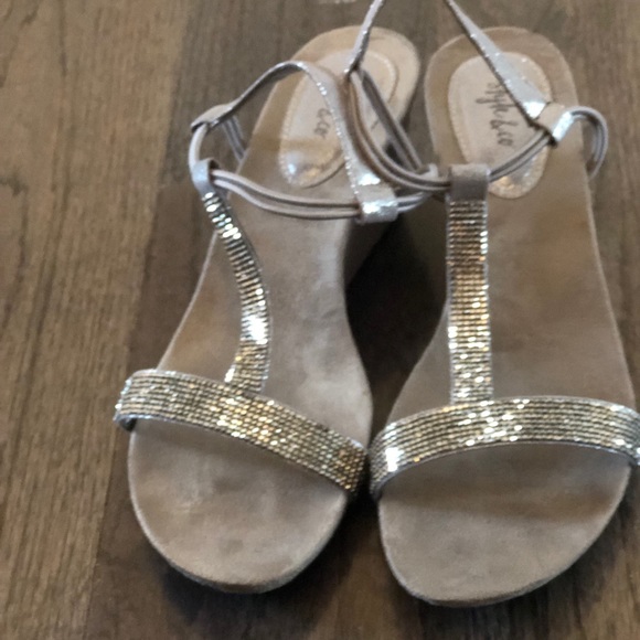 💋 Gunmetal Gray Sparkly Wedge Comfy Sandals 8 - Picture 2 of 6